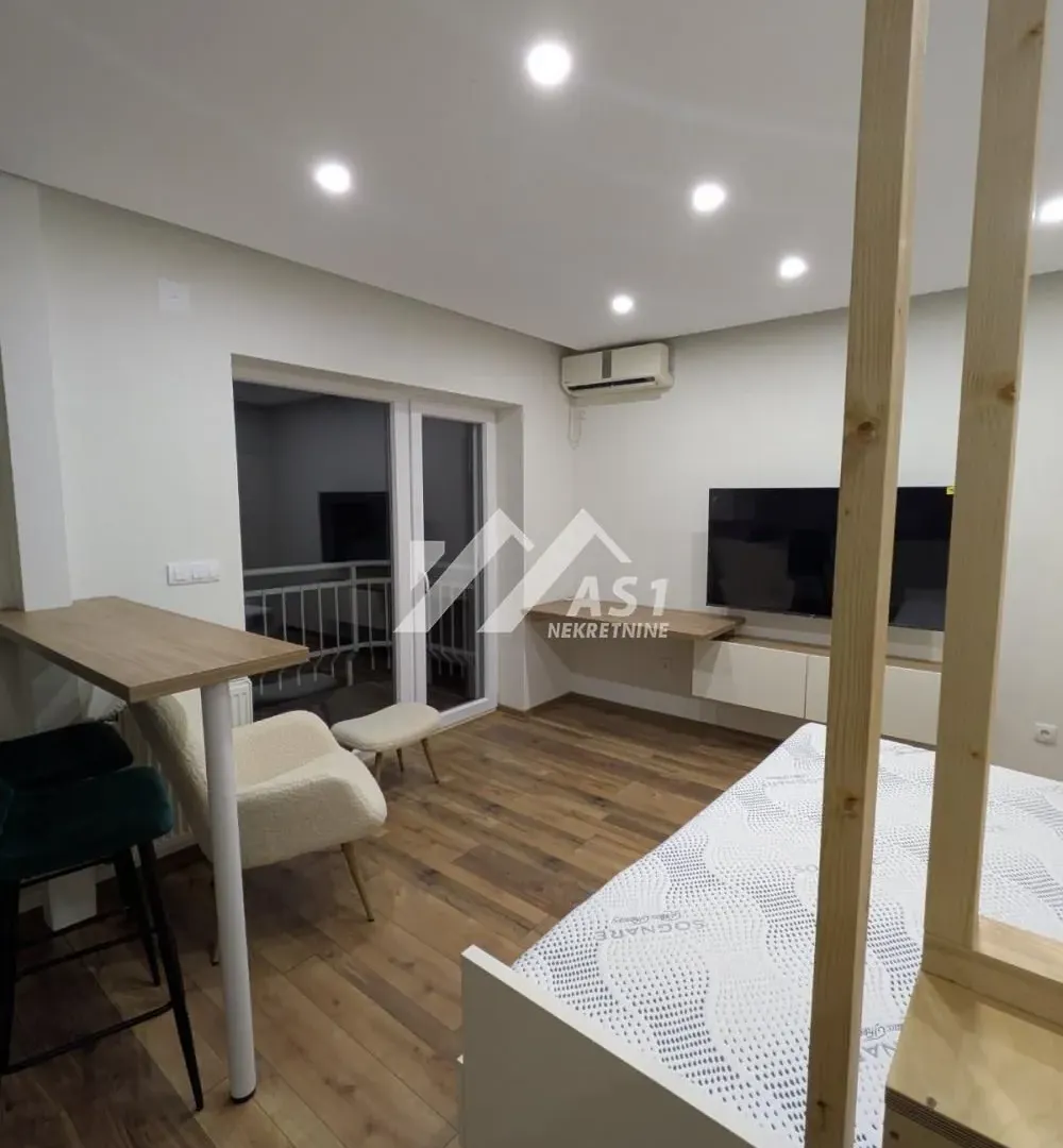 Izdavanje, stan, 28m², Novi Sad Sve Podlokacije, Novi Sad