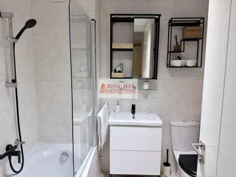 Izdavanje, dvosoban stan, 52m², Novi Beograd Blok 67, Novi Beograd Sve Podlokacije - image 8