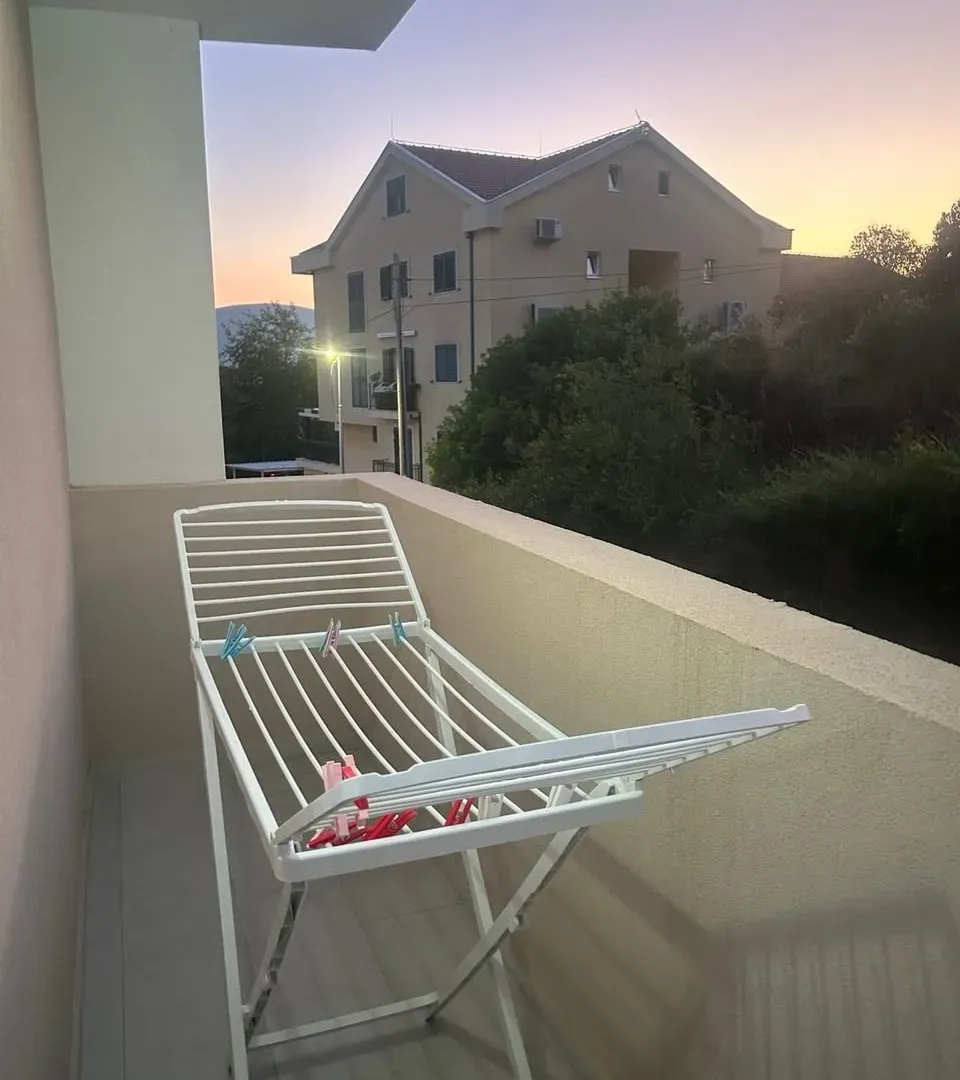 Rent, two bedroom apartment, 71m², Mažina, Tivat