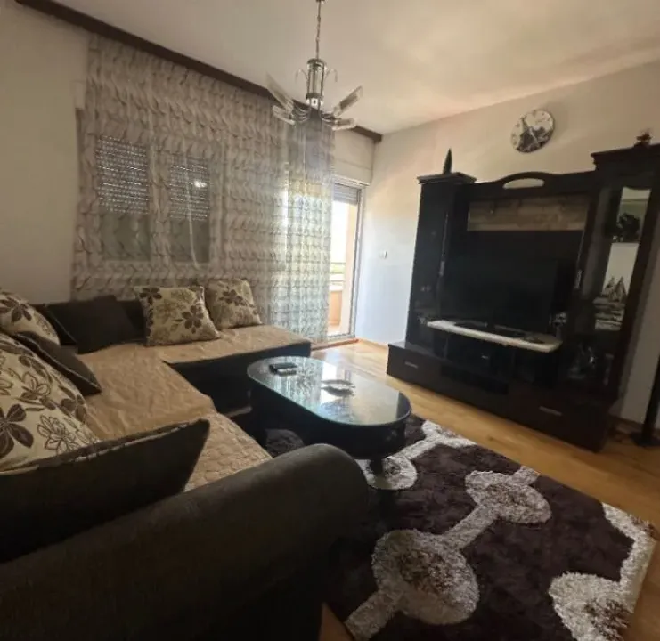 Izdavanje, jednosoban stan, 51m², City Kvart, Podgorica