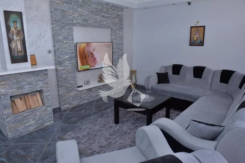Sale, house, 554m², Mladenovac, Beograd