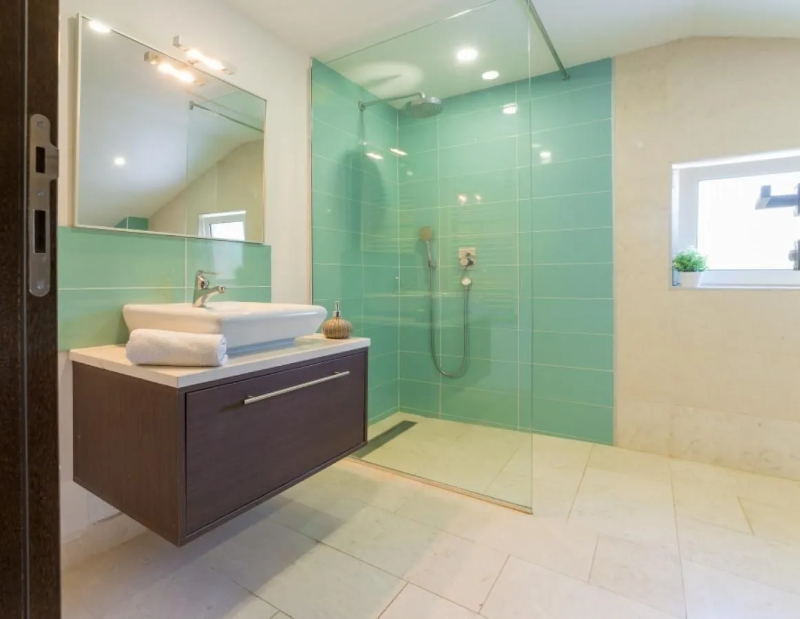 Sale, house, 240m², Stoliv, Kotor
