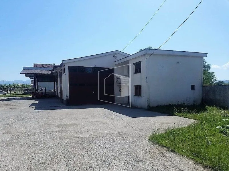 Rent, office space, 262m², Zeta, Podgorica