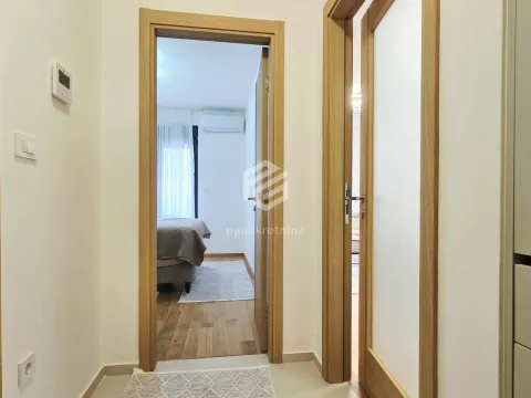 Rent, one bedroom apartment, 47m², City Kvart, Podgorica - image 12