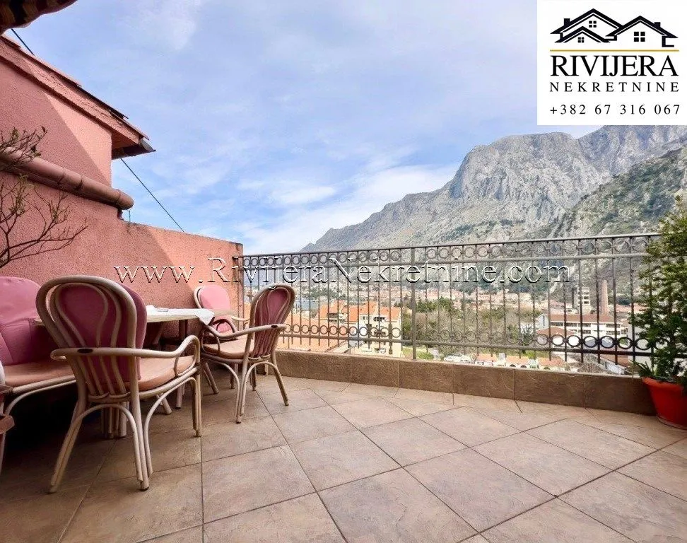Sale, three bedroom apartment, 94m², Škaljari, Kotor
