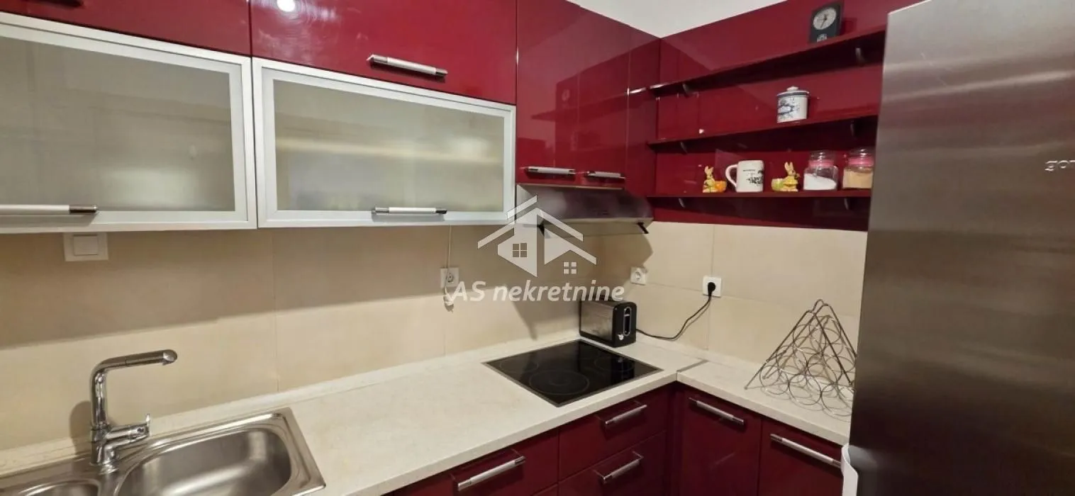 Rent, three bedroom apartment, 86m², Vračar Hram, Vračar Sve Podlokacije
