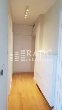 Rent, two bedroom apartment, 50m², Skadarlija, Beograd - image 5