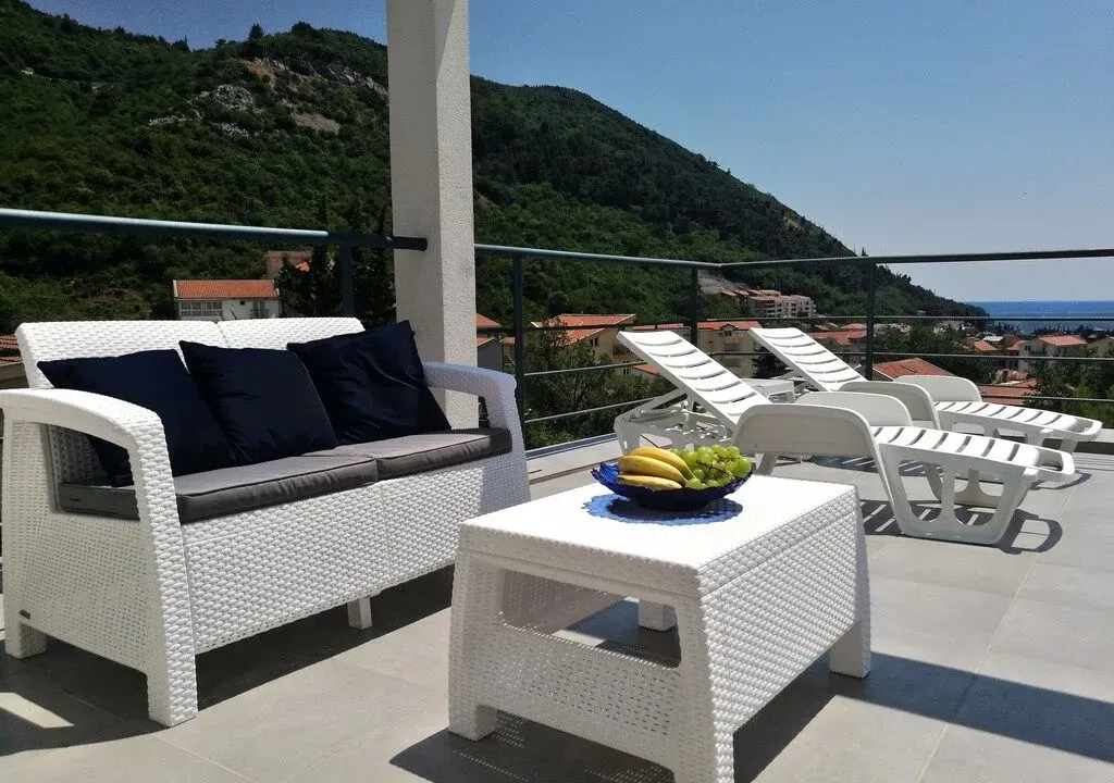 Rent, one bedroom apartment, 90m², Lazi, Budva