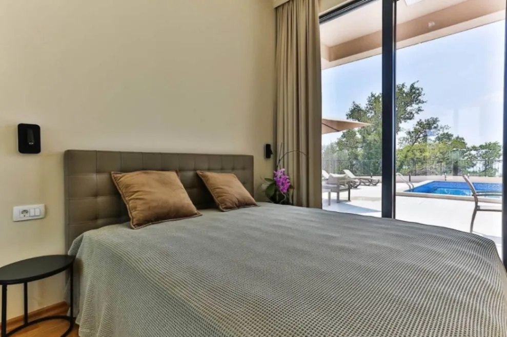 Stan-na-dan, kuća, 223m², Blizikuće, Budva