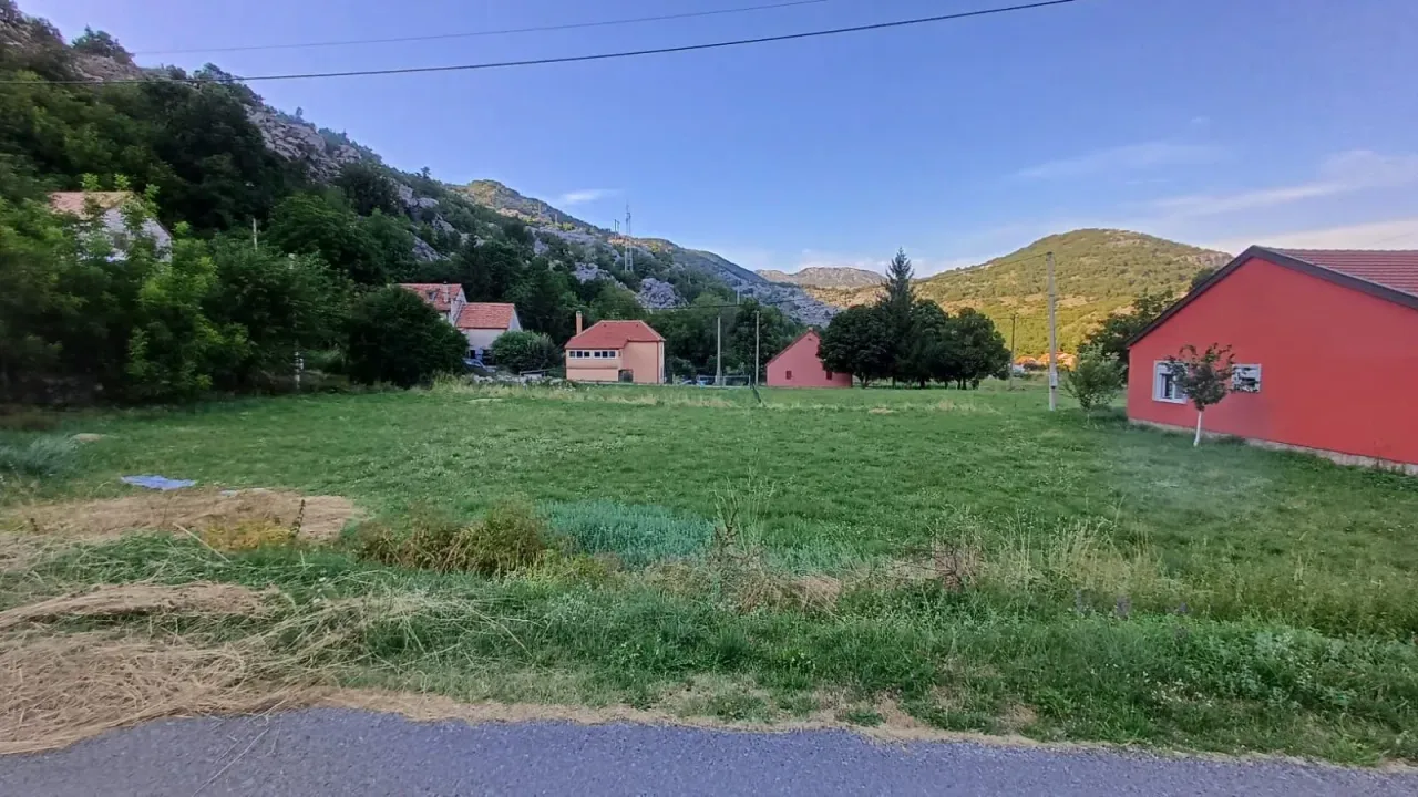 Prodaja, plac, 2744m², Cetinje, Crna Gora