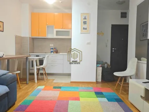 Izdavanje, jednosoban stan, 45m², City Kej, Podgorica - image 8