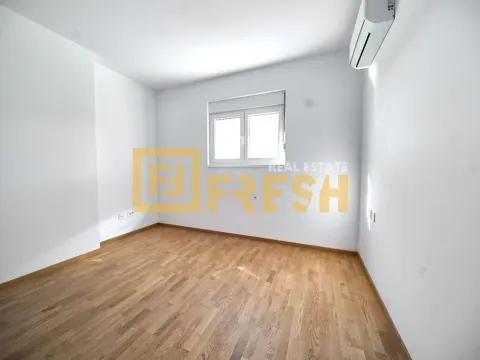 Prodaja, trosoban stan, 104m², Stari Aerodrom, Podgorica - image 8