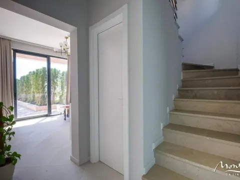 Sale, house, 220m², Reževići, Budva - image 47