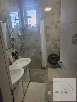 Prodaja, trosoban stan, 78m², Centar, Stara Pazova - image 13