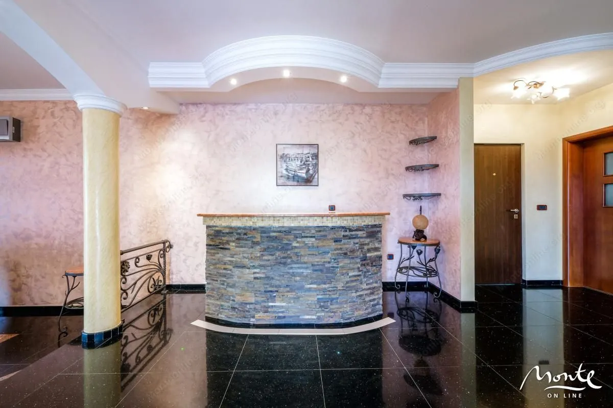 Sale, house, 560m², Petrovac, Budva