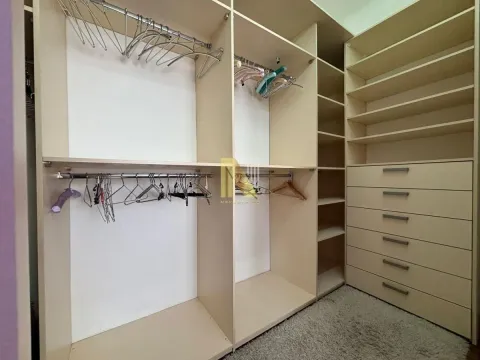 Izdavanje, trosoban stan, 113m², Centar, Novi Sad - image 9