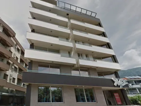 Sale, two bedroom apartment, 75m², Bulevar, Budva - image 1