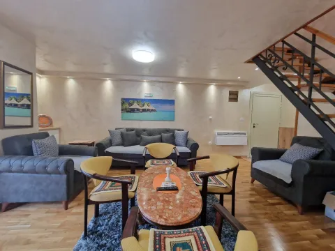 Rent, two bedroom apartment, 72m², Budva, Crna Gora - image 19