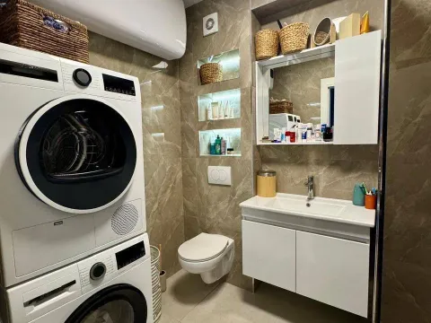 Sale, two bedroom apartment, 82m², Centar, Budva - image 6