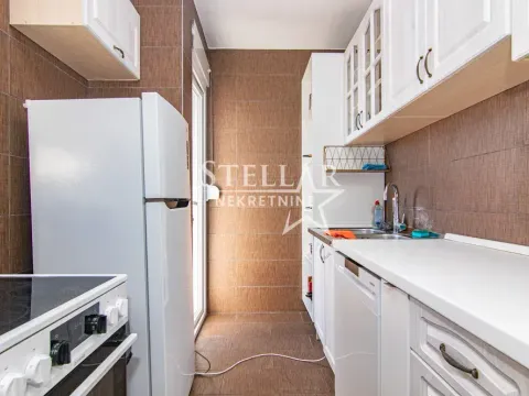 Prodaja, trosoban stan, 90m², Centar, Budva - image 5