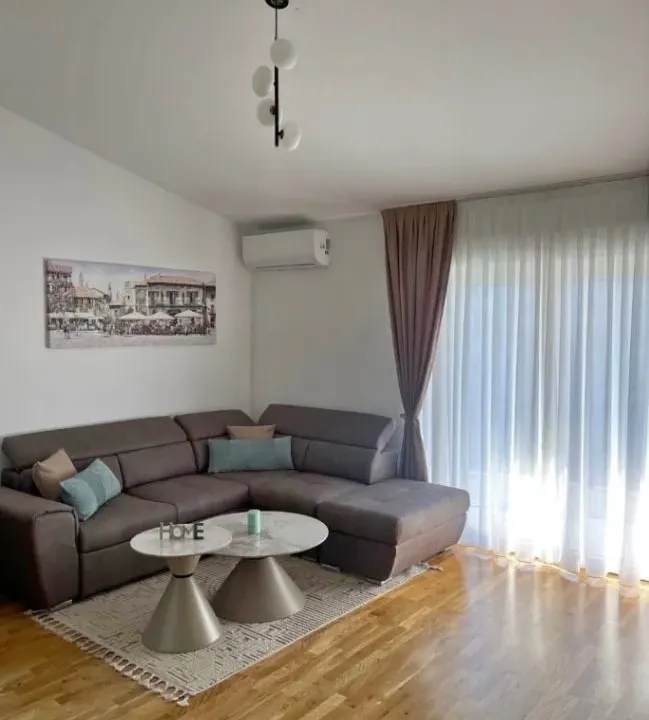 Izdavanje, jednosoban stan, 40m², Zabjelo, Podgorica