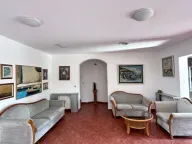 Izdavanje, kuća, 350m², Donja Gorica, Podgorica - image 11