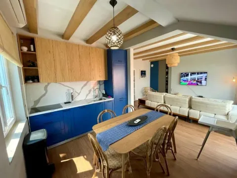 Sale, two bedroom apartment, 98m², Prčanj, Kotor - image 1