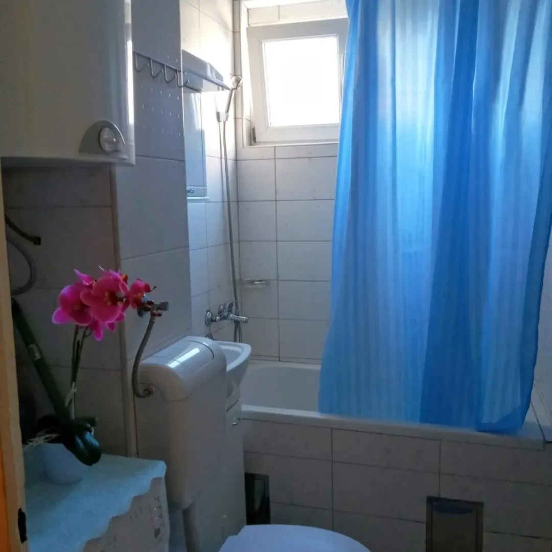 Prodaja, jednosoban stan, 28m², Gintaš, Podgorica