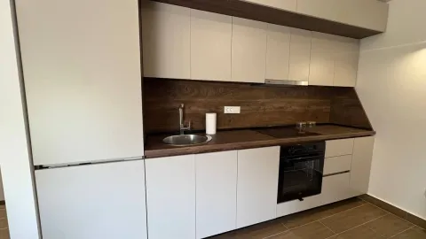 Rent, two bedroom apartment, 65m², Tripovići, Tivat - image 7