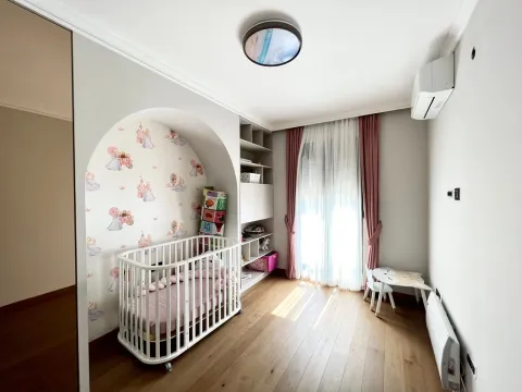Izdavanje, dvosoban stan, 70m², Ljubović, Podgorica - image 9