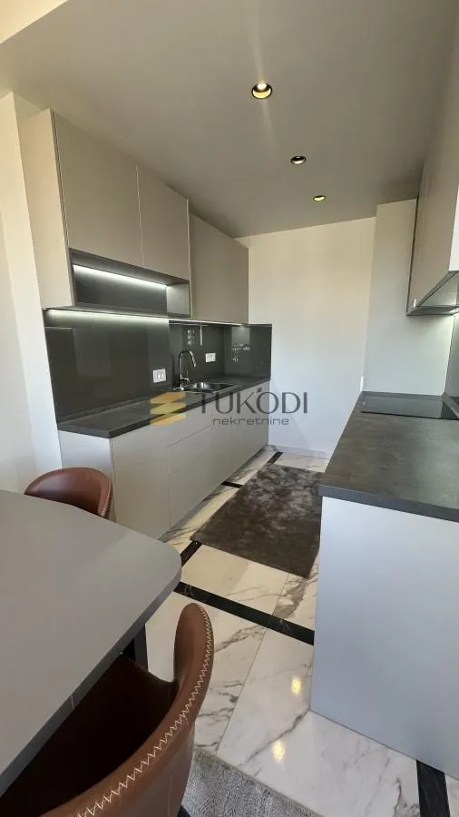 Rent, three bedroom apartment, 67m², Tašmajdan, Palilula Sve Podlokacije