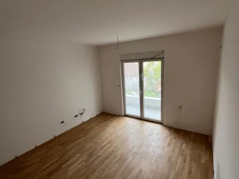 Prodaja, garsonjera, 35m², Zabjelo, Podgorica - image 5