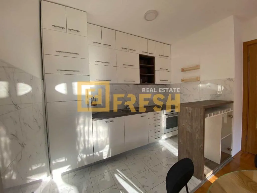 Prodaja, jednosoban stan, 48m², Stari Aerodrom, Podgorica