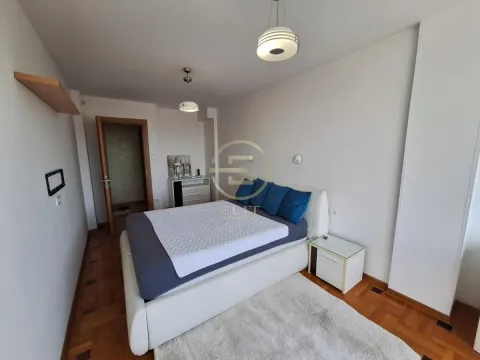 Izdavanje, četvorosoban stan, 102m², Bulevar patrijarha Pavla, Novi Sad Sve Podlokacije - image 13