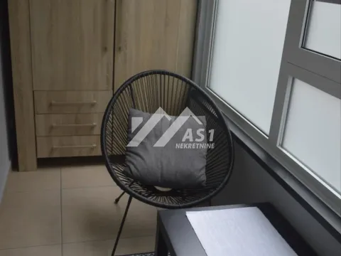 Izdavanje, jednosoban stan, 35m², Bulevar Oslobodjenja, Novi Sad Sve Podlokacije - image 10