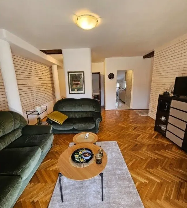 Prodaja, dvosoban stan, 75m², Centar, Podgorica