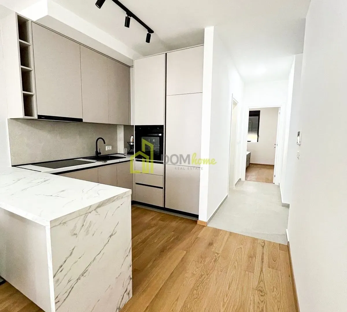Prodaja, dvosoban stan, 71m², Bečići, Budva