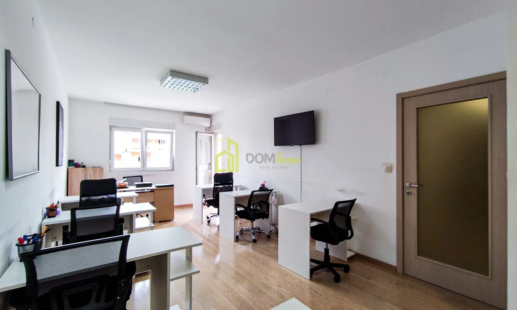 Rent, office space, 75m², City Kvart, Podgorica