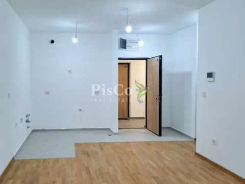 Prodaja, jednosoban stan, 46m², Stari Aerodrom, Podgorica - image 8