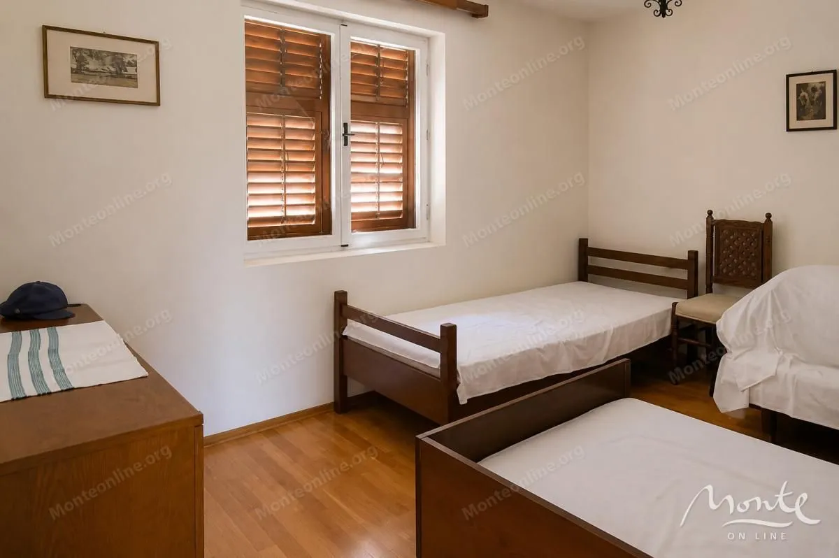 Prodaja, kuća, 120m², Herceg Novi, Crna Gora