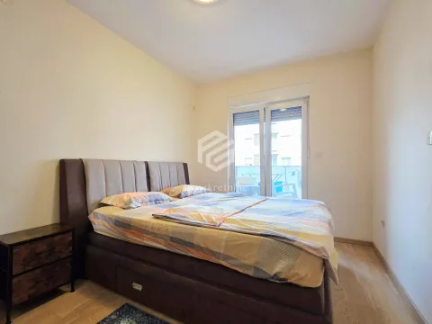 Izdavanje, jednosoban stan, 46m², City Kvart, Podgorica - image 9