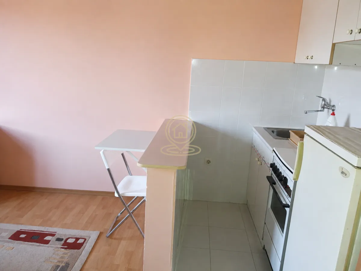 Izdavanje, jednosoban stan, 20m², Grbavica, Novi Sad Sve Podlokacije