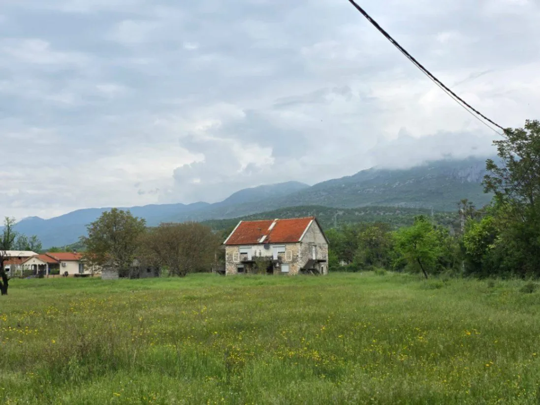 Prodaja, kuća, 220m², Danilovgrad, Crna Gora