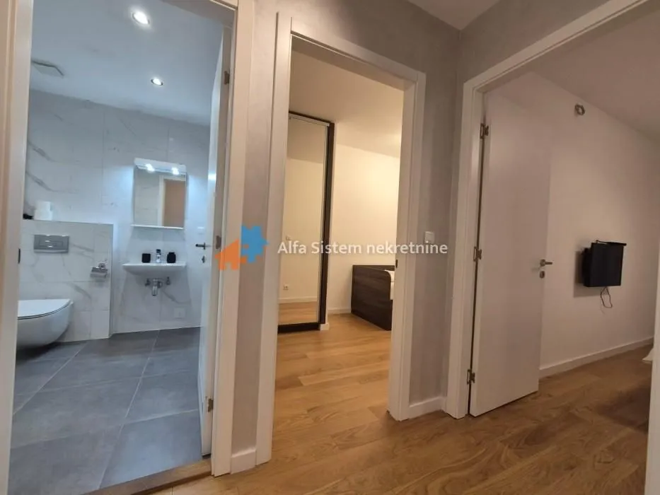Izdavanje, trosoban stan, 95m², Trošarina, Voždovac Sve Podlokacije