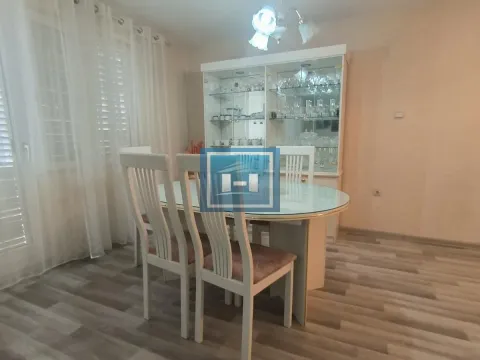 Prodaja, kuća, 171m², Ćuprija, Srbija - image 7