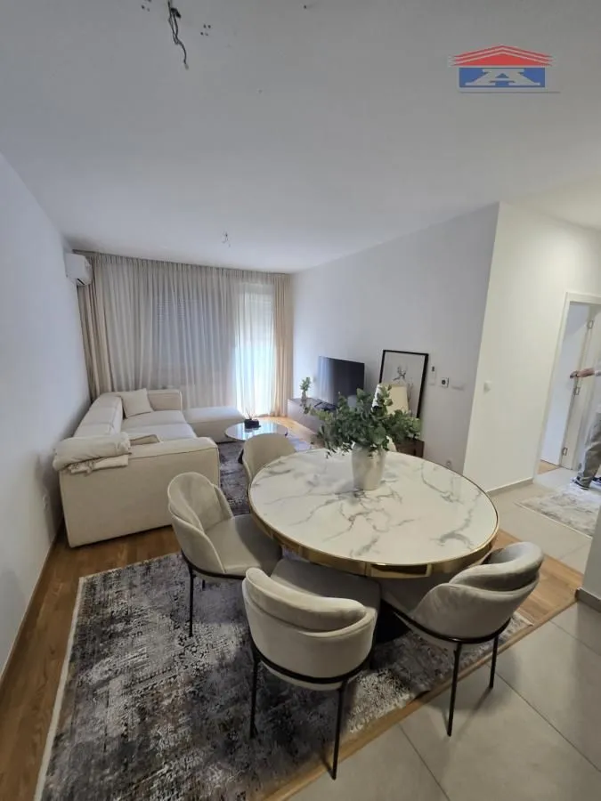 Izdavanje, dvosoban stan, 56m², Podbara, Novi Sad Sve Podlokacije
