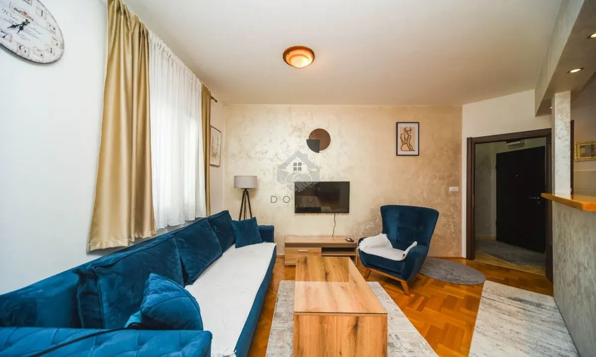Izdavanje, jednosoban stan, 43m², Stari Aerodrom, Podgorica