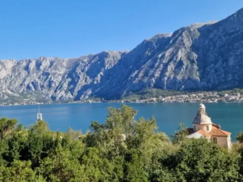 Sale, two bedroom apartment, 200m², Prčanj, Kotor - image 6