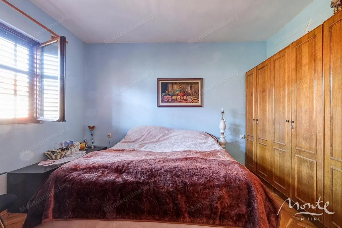 Prodaja, kuća, 219m², Dobrota, Kotor
