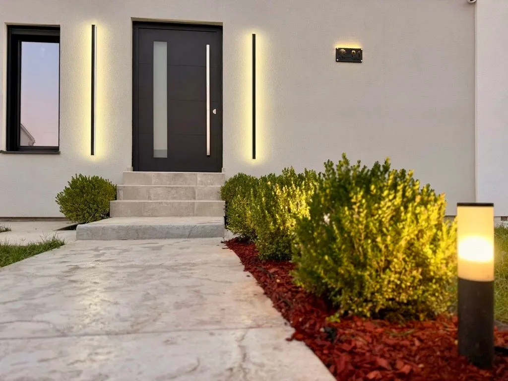 Prodaja, kuća, 225m², Gornja Gorica, Podgorica